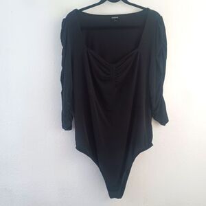 Torrid ruched long sleeve black bodysuit size 2X